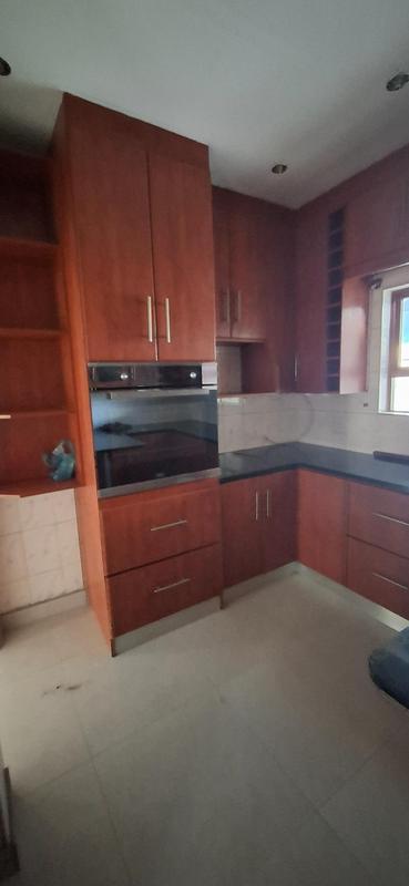 3 Bedroom Property for Sale in Goodwood Central Western Cape